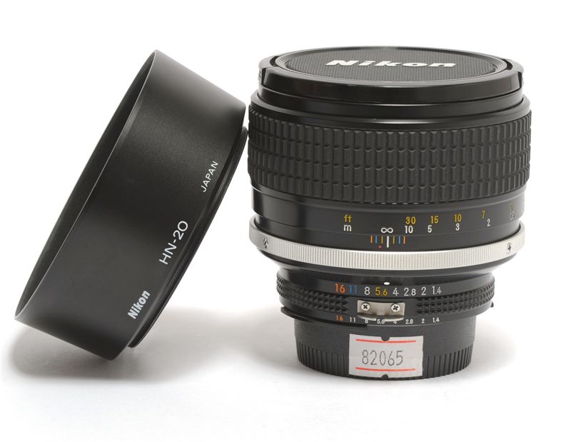 Nikon Nikkor 85mm F/1.4 AI-S AIS Lens Nikon Nikkor 85mm F/1.4 AI-S AIS Lens