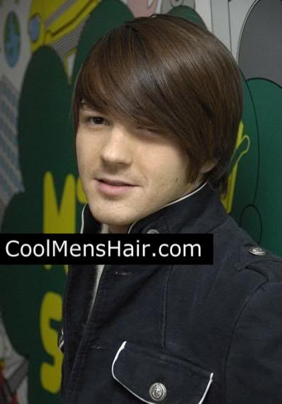 latest mens hairstyles 2005. Drake Bell side bangs hairstyles picture