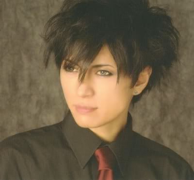 Gackt messy hairstyle