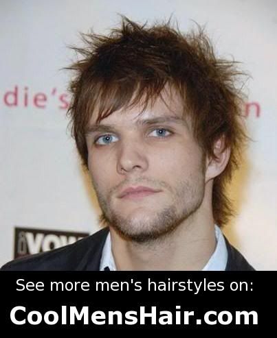 Martin Johnson messy hairstyle for men. Martin Johnson messy hairstyle.