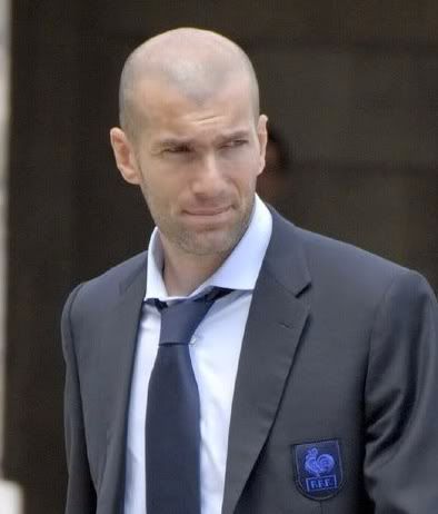 shaved hairstyles. Zinedine Zidane shaved head