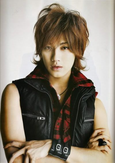 Cool Japanese hairstyle from Akanishi Jin.
