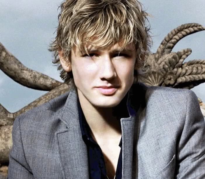 Alex Pettyfer surf hairstyle