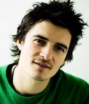 Cool messy hairstyle from Orlando Bloom