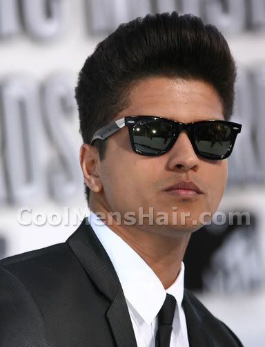 Picture of Bruno Mars hairstyle.