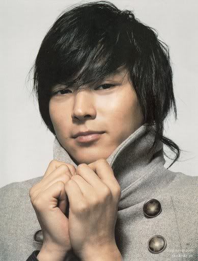 Kang Dong Won Korean male hairstyle.