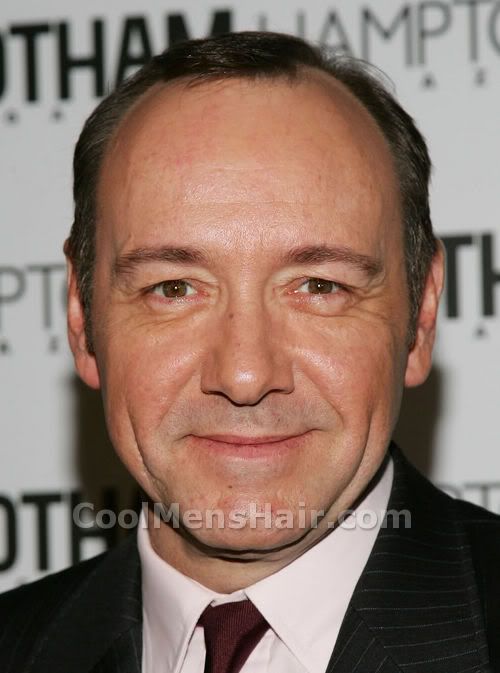Photo of Kevin Spacey hairstyle. 