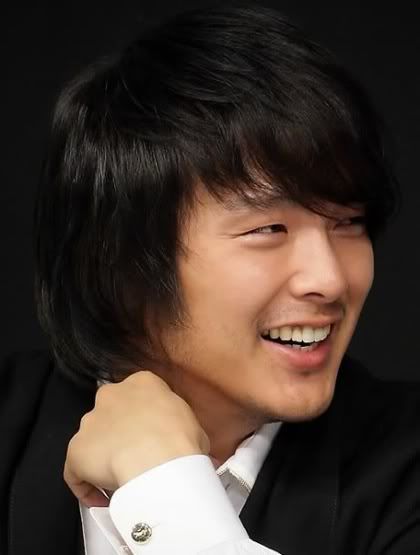 Picture of Park Yong Ha Hairstyles for Korean men. 