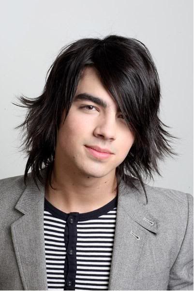 joe jonas new hairstyle. Joe Jonas razor cut hairstyle.