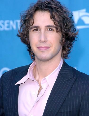 Men's hairstyle from Josh Groban