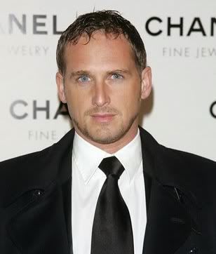 Thinning Hair on Josh Lucas Caesar Haircut For Men With Thin Hair