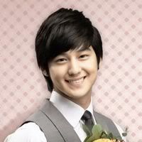 Kim Bum haircuts