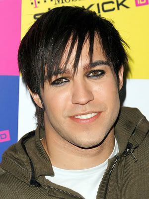 mens hairstyles emo. Emo guy hairstyle from Pete