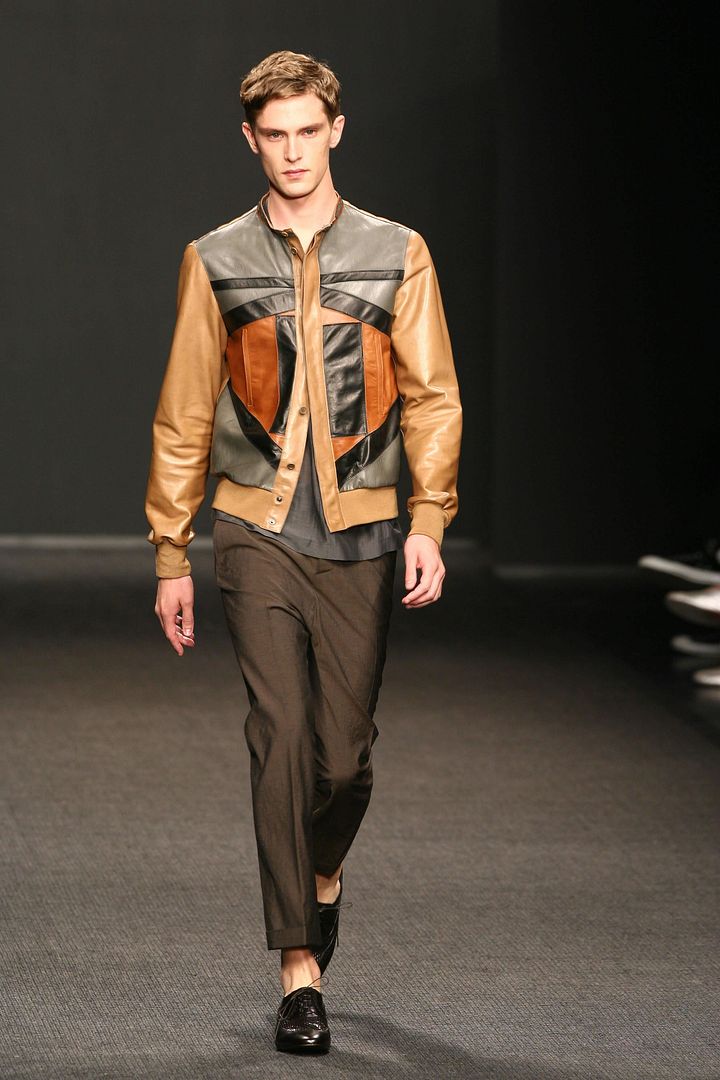 38438_fendi_HQ_10_122_210lo.jpg