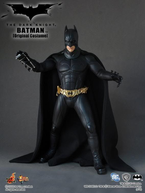 Hot Toys MMS67 - The Dark Knight - Batman Original Costume ...