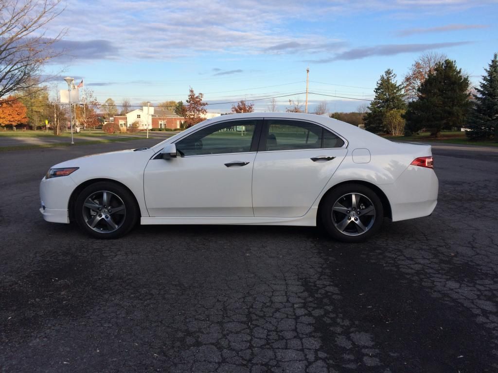 http://i234.photobucket.com/albums/ee158/tonymitss5/2012%20Acura%20TSX%20SE/A47286C3-158A-441F-B501-5FE5A7085C7B.jpg