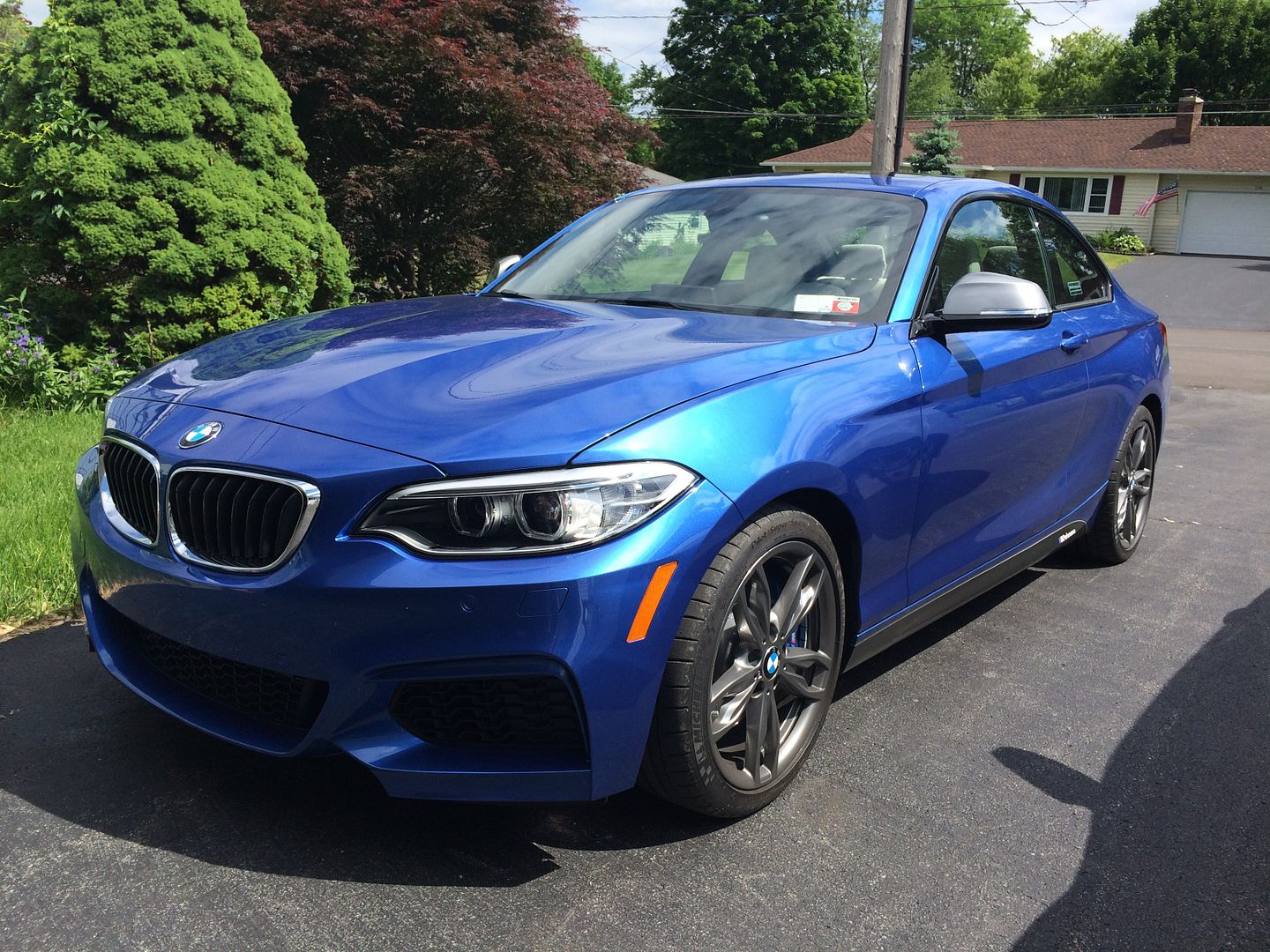 http://i234.photobucket.com/albums/ee158/tonymitss5/2015%20BMW%20M235i/78DB67A4-E83C-4074-B9E5-E53147B368E7.jpg