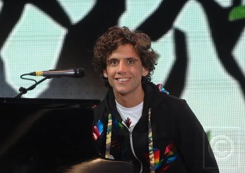 mika1729574jb61.jpg