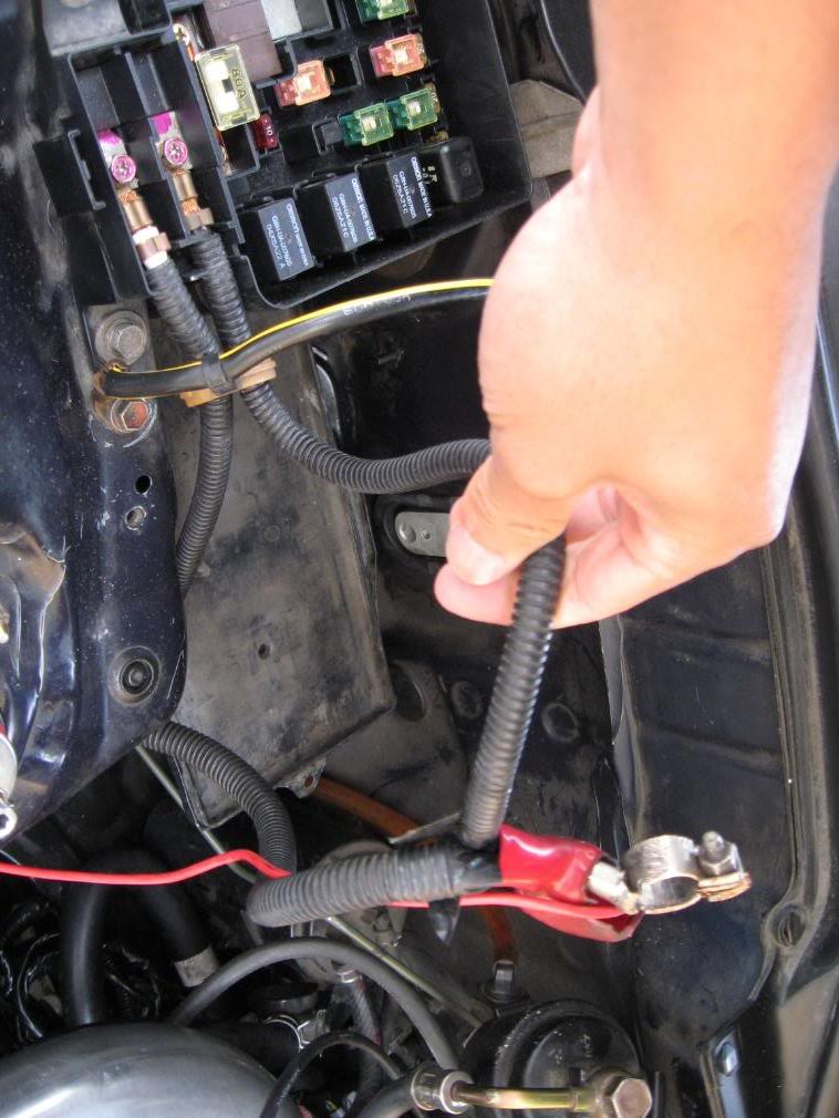 Why does my battery keeps draining??? HondaTech Honda Forum Discussion