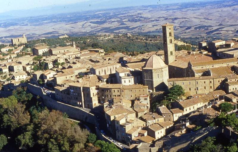 Volterra 2 Pictures, Images and Photos